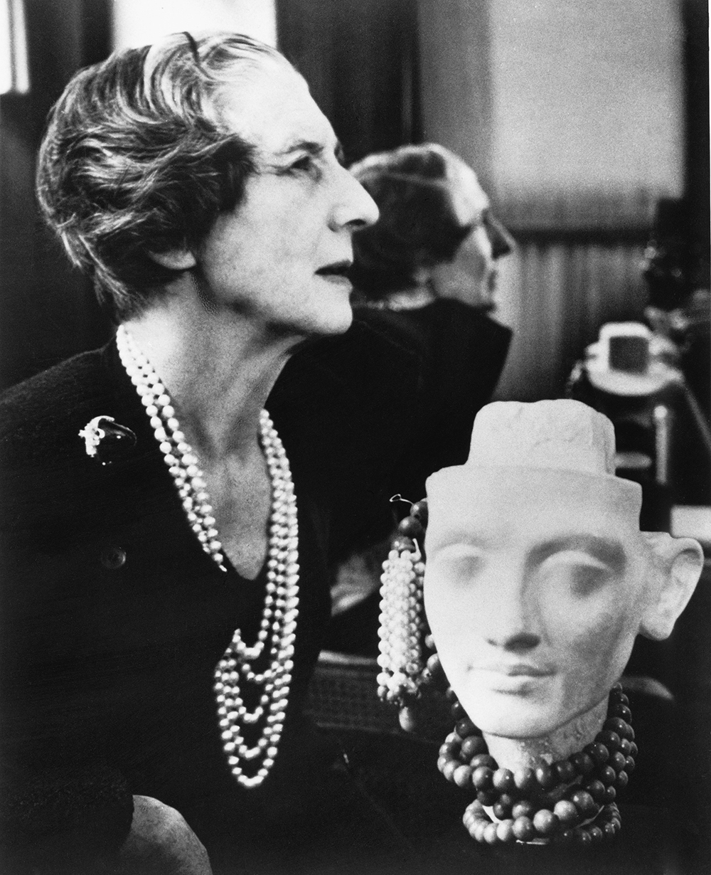 贞·杜桑-(1887-1976)-Cecil-Beaton-Archive,-©-Condé-Nast.jpg