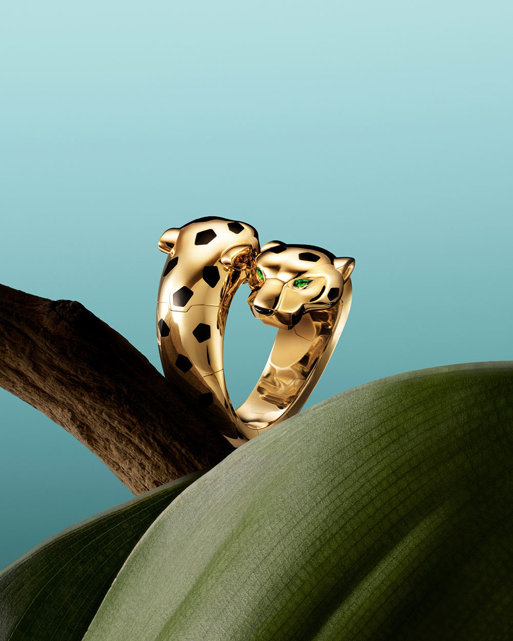 Panthère-de-Cartier卡地亚猎豹系列戒指，黄金款（1）-©-Amanda-Charchian--©-Cartier.jpg