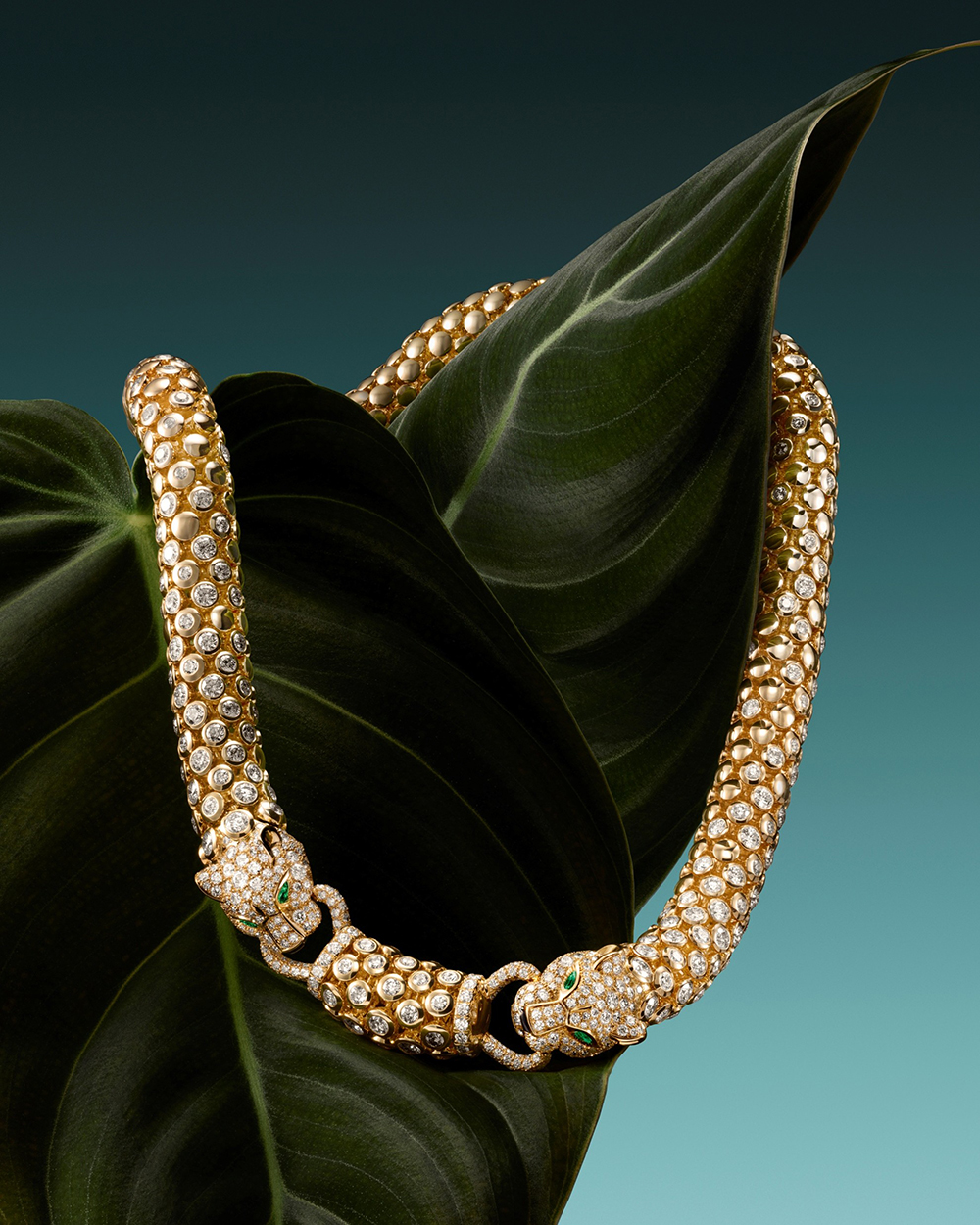 Panthère-de-Cartier卡地亚猎豹系列项链，黄金镶钻款-©-Amanda-Charchian--©-Cartier.jpg